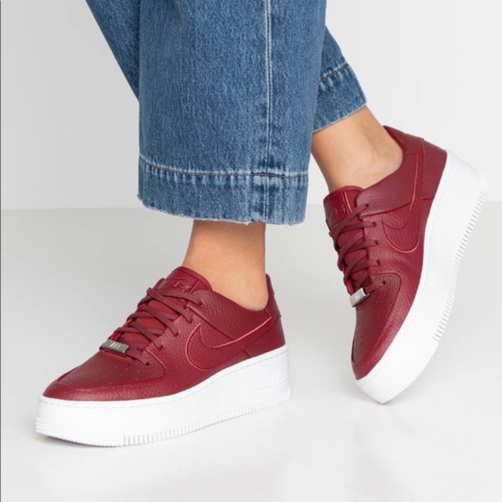 Nike Air Force 1 Sage Low NWT